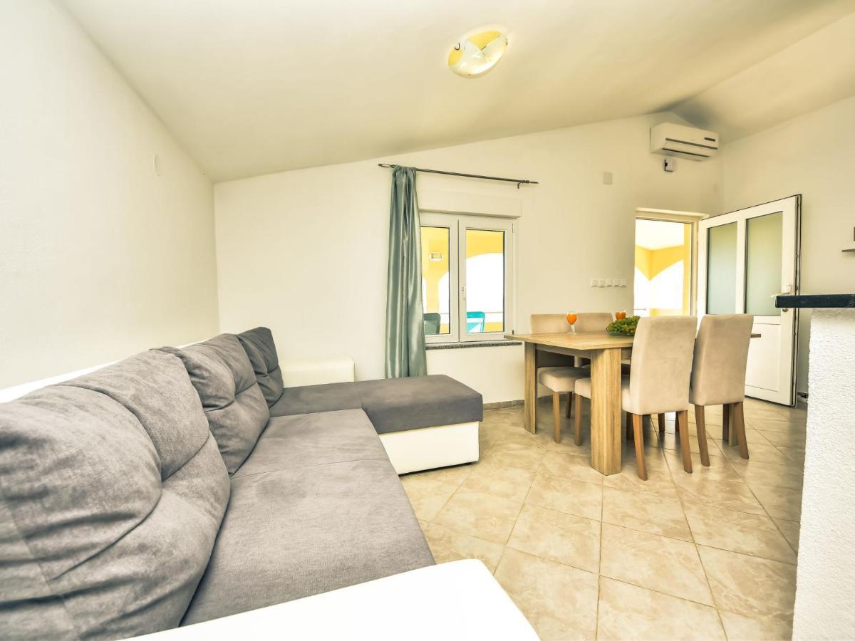 Holiday Home Marijana By Interhome Maslenica Eksteriør bilde